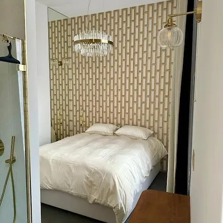 Otentik Art Deco شقة